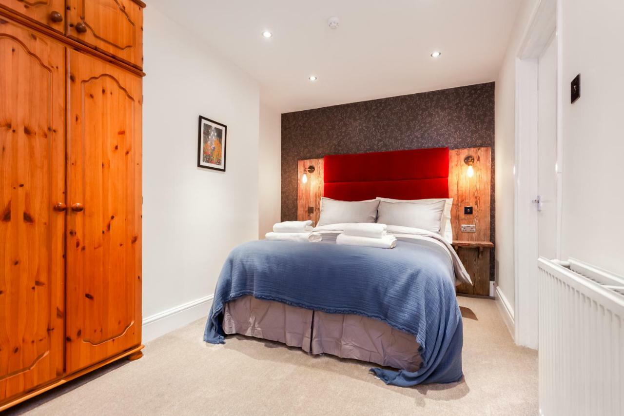 Gorgeous Town Centre Apt With Courtyard Garden Bournemouth Dış mekan fotoğraf
