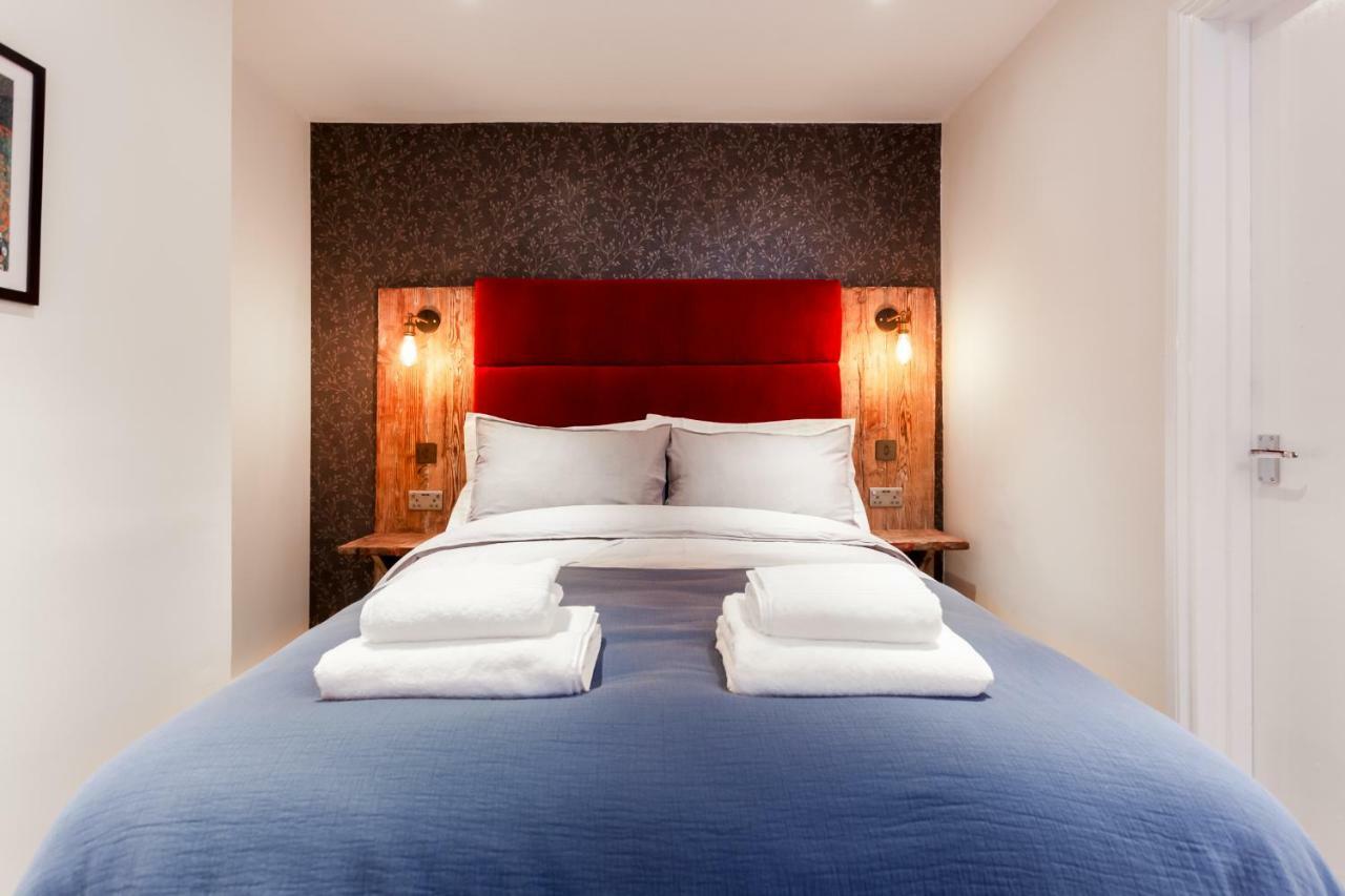 Gorgeous Town Centre Apt With Courtyard Garden Bournemouth Dış mekan fotoğraf