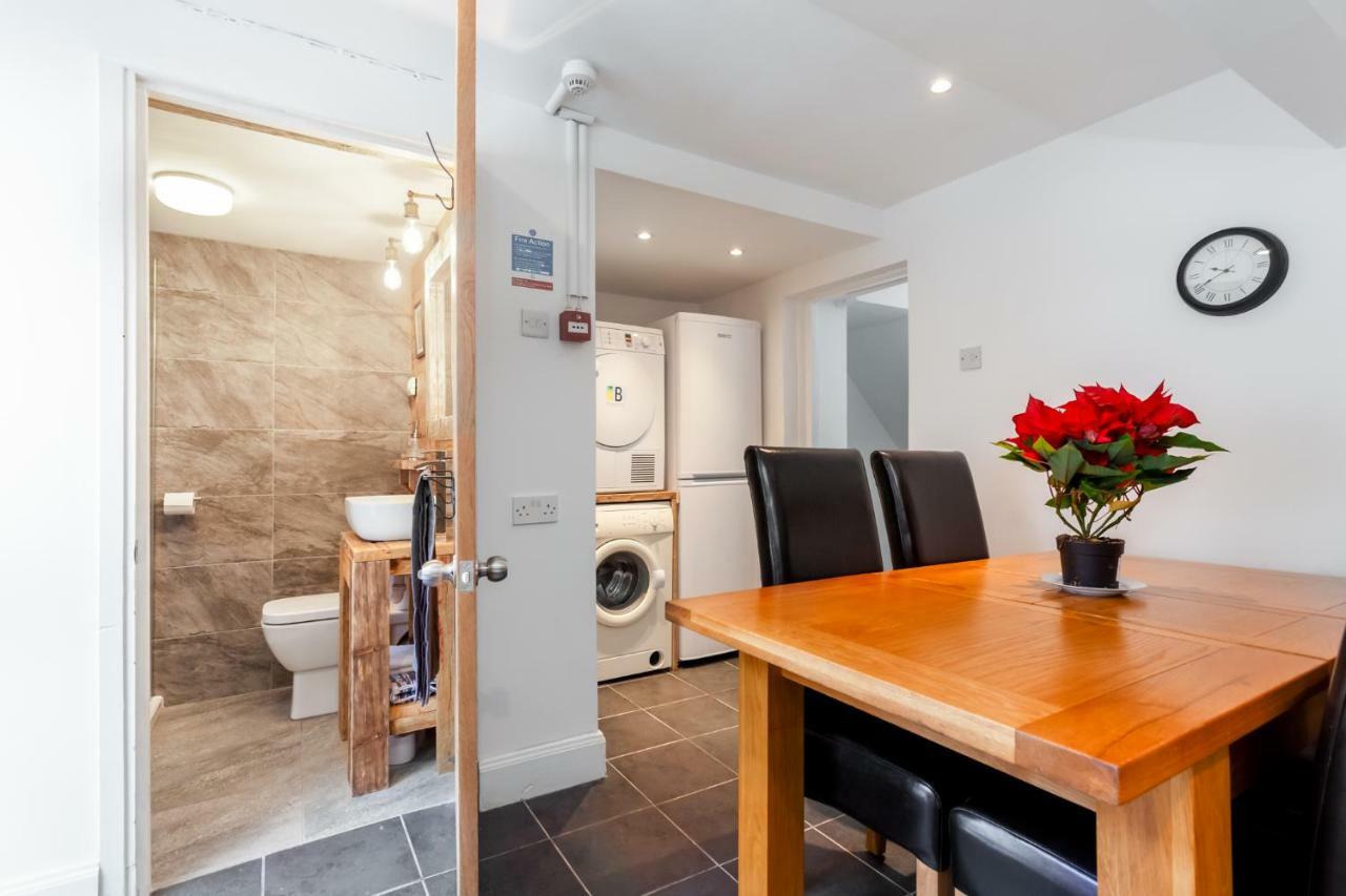 Gorgeous Town Centre Apt With Courtyard Garden Bournemouth Dış mekan fotoğraf