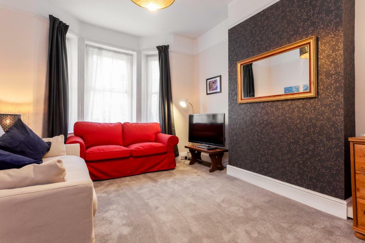 Gorgeous Town Centre Apt With Courtyard Garden Bournemouth Dış mekan fotoğraf